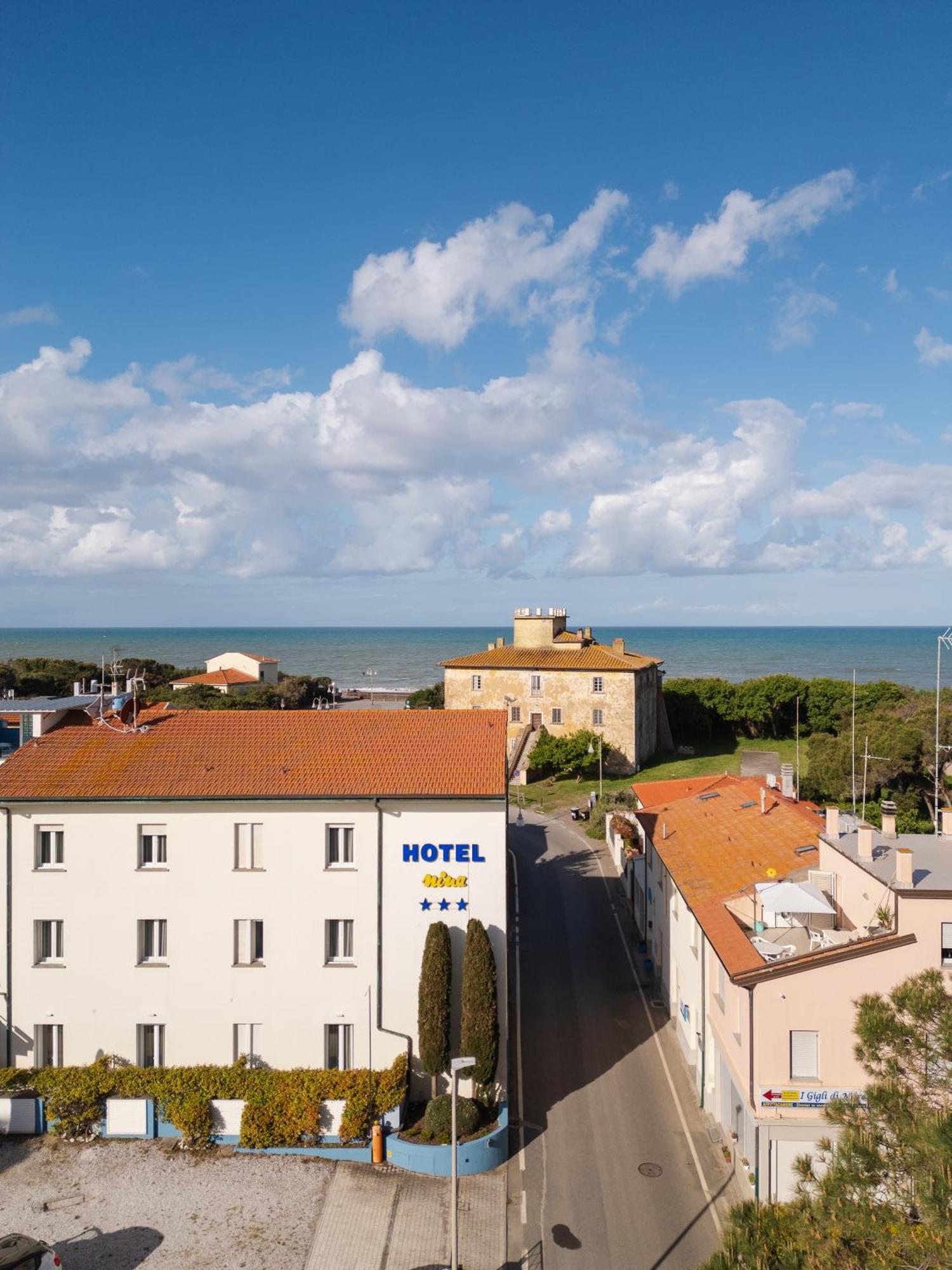 Hotel Nina Marina Di Bibbona Exterior photo