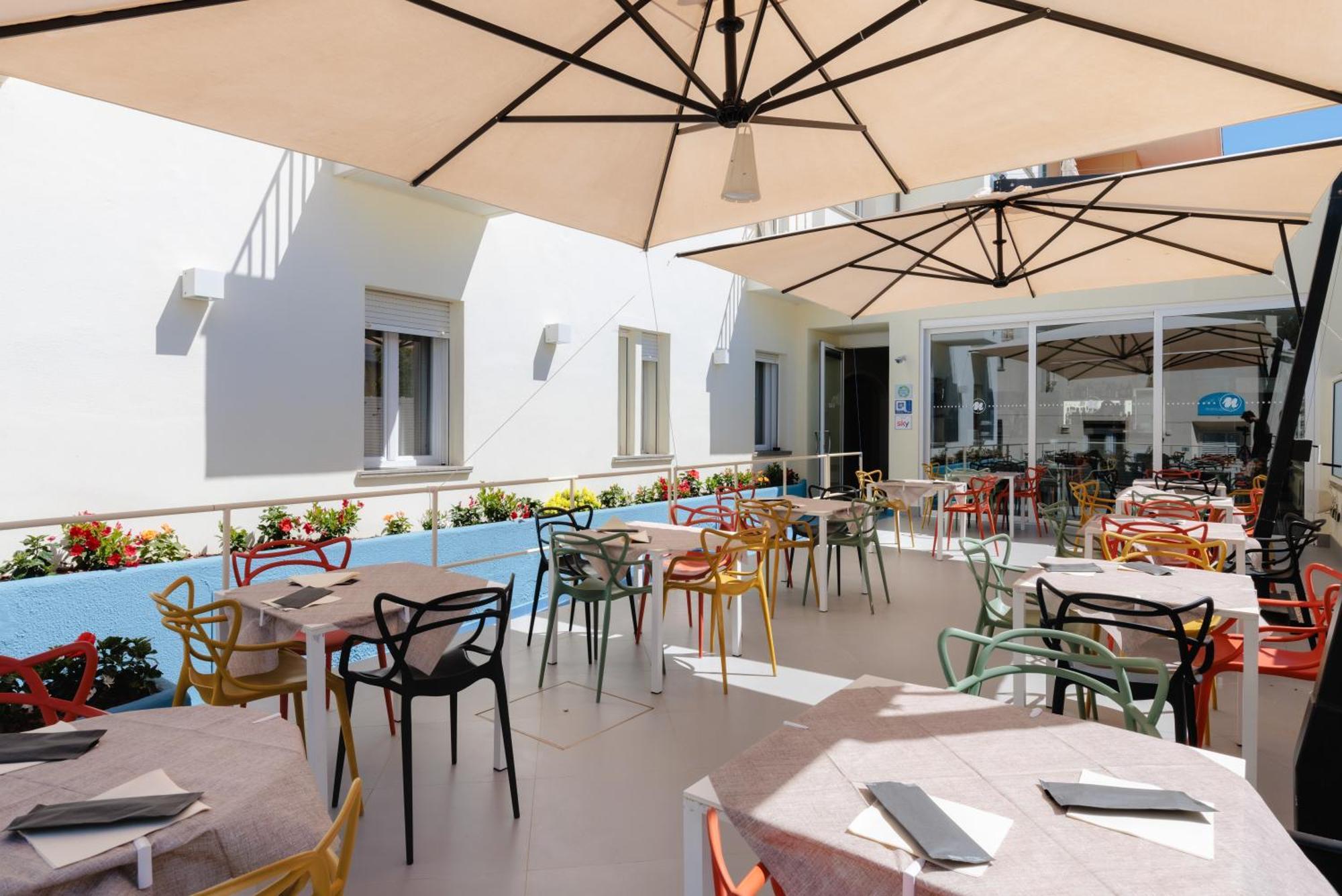 Hotel Nina Marina Di Bibbona Exterior photo