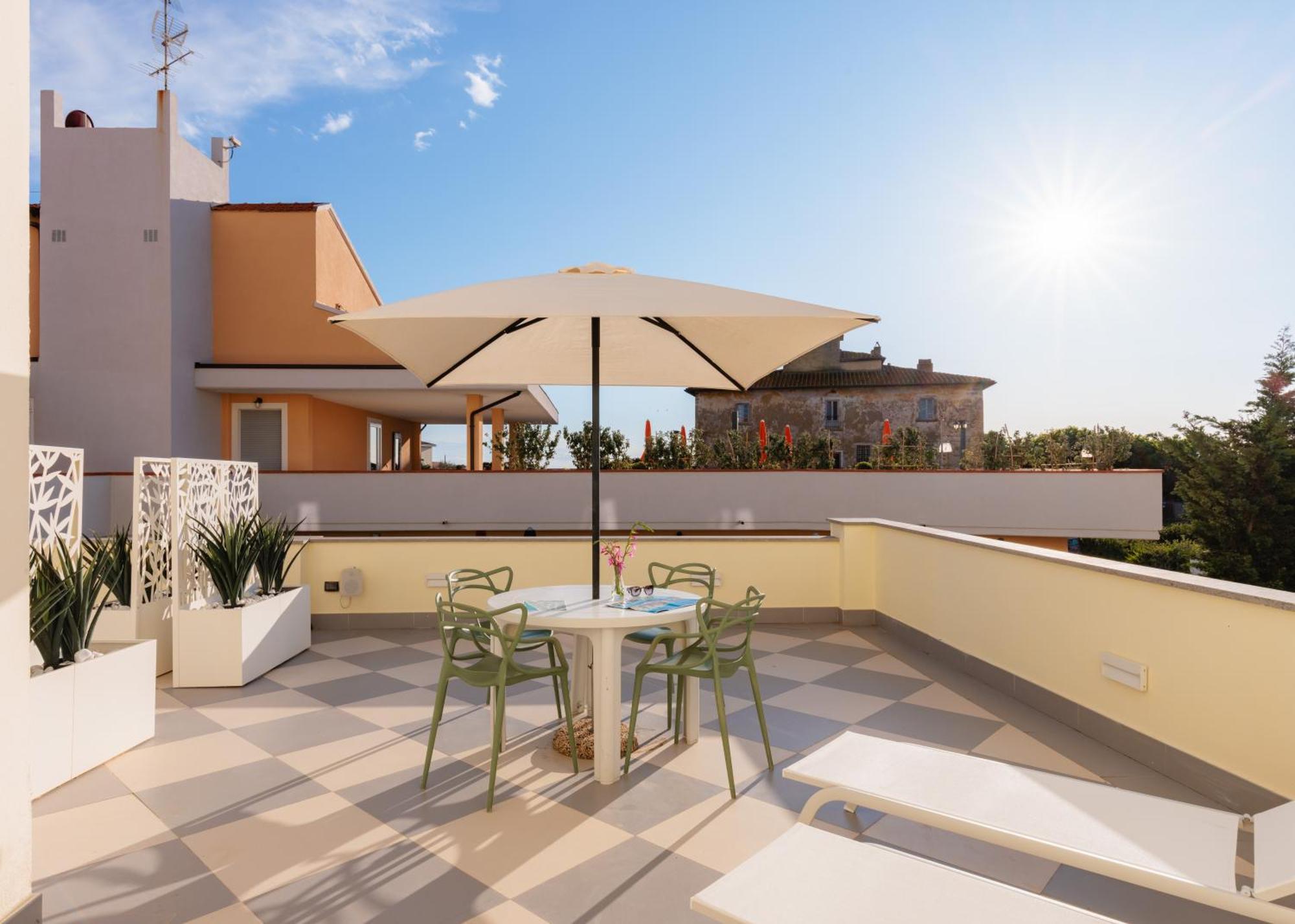 Hotel Nina Marina Di Bibbona Exterior photo